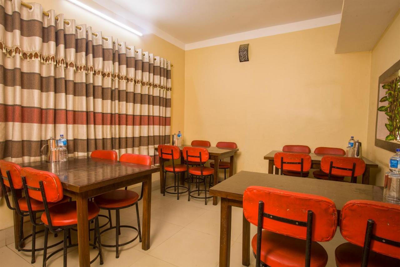 Oyo 145 Sirahali Khusbu Hotel &Lodge Katmandu Eksteriør bilde