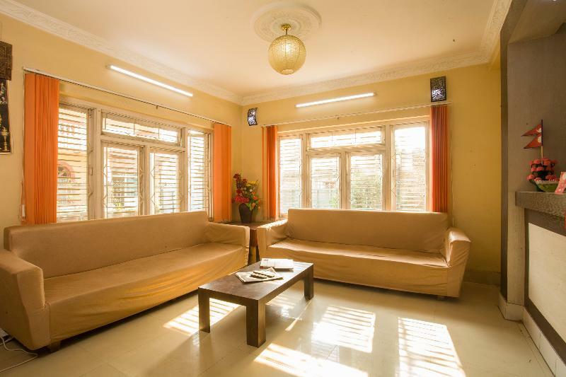 Oyo 145 Sirahali Khusbu Hotel &Lodge Katmandu Eksteriør bilde